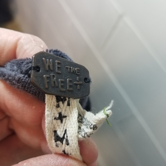 We the free people nora jane crushed velvet sweatshirt - Picture 10 of 13